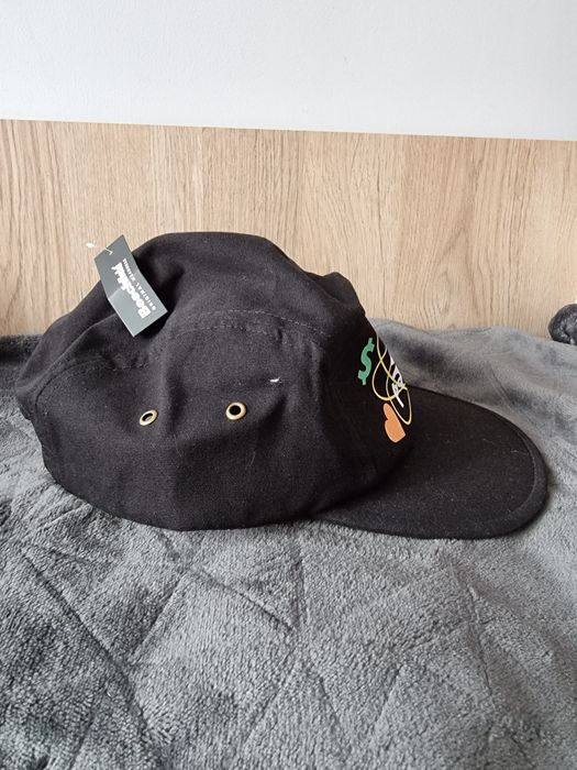 NOWA czarna czapka z daszkiem, Zdrap Party, unisex