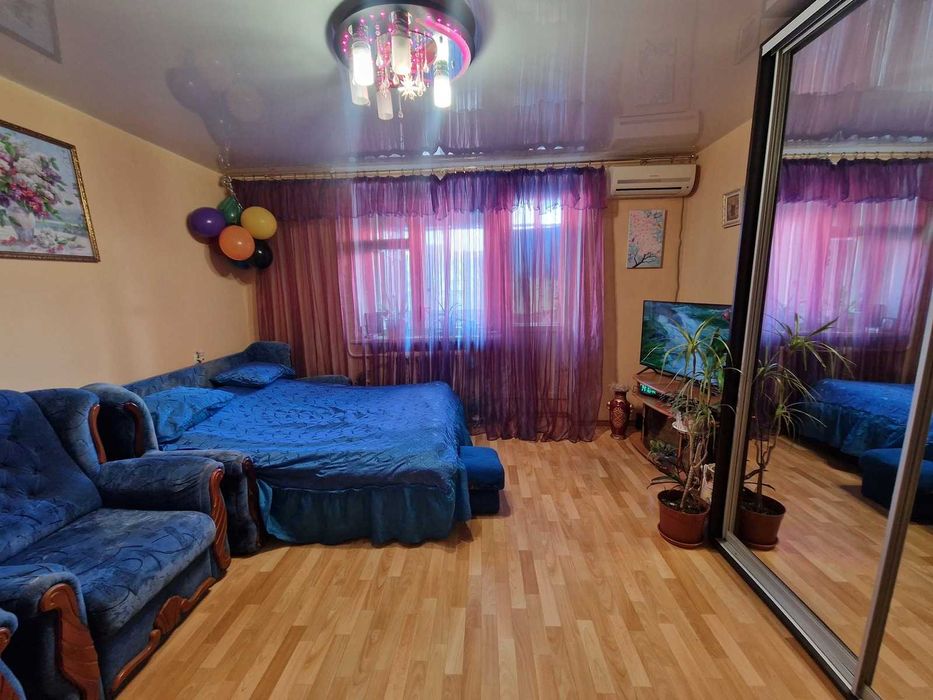 3-кімнатна квартира у Чорноморську / Середній поверх !