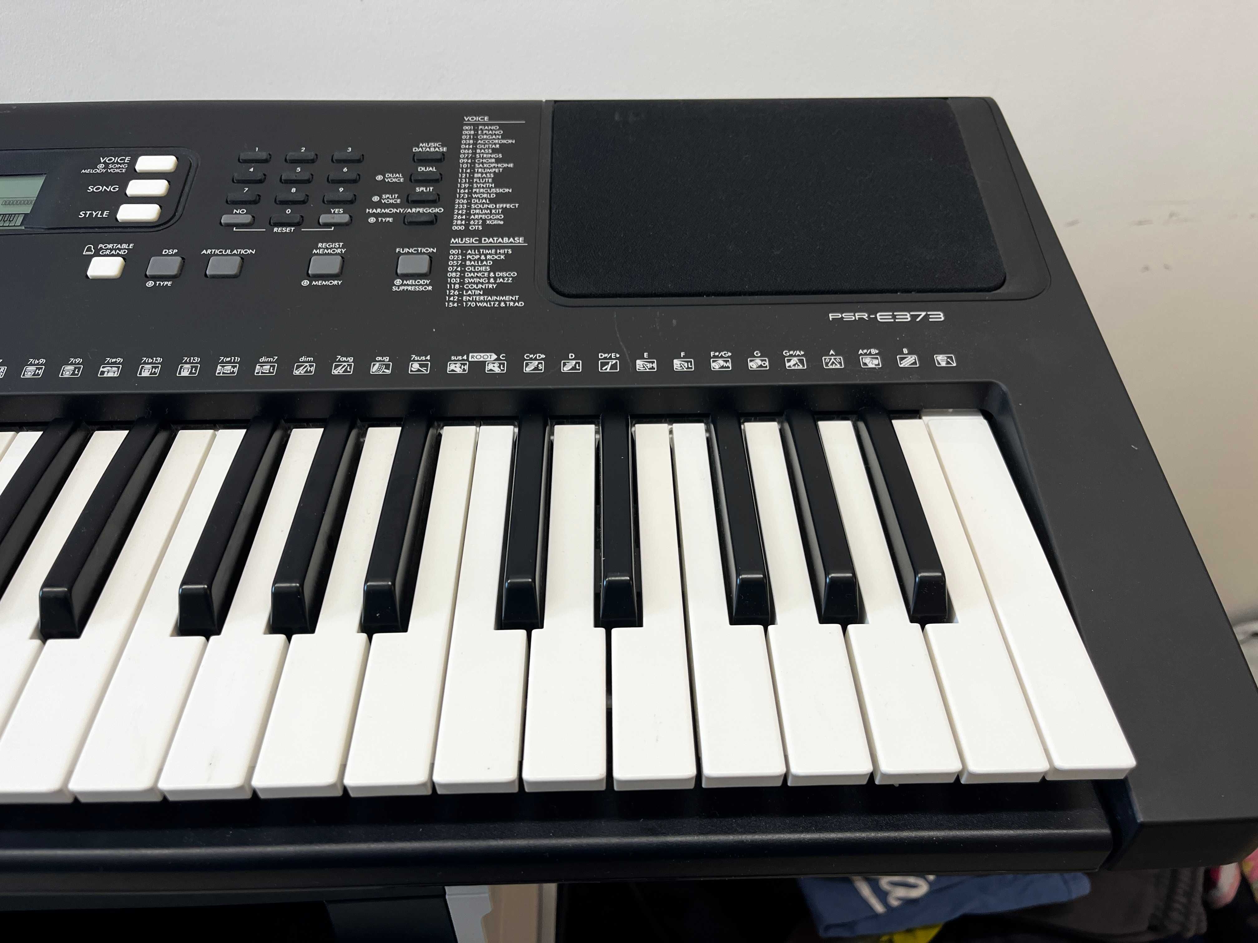 YAMAHA PSR-E373 keyboard syntezator