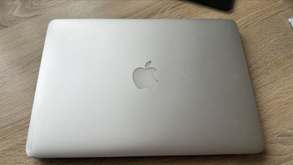 Продається Mac Book