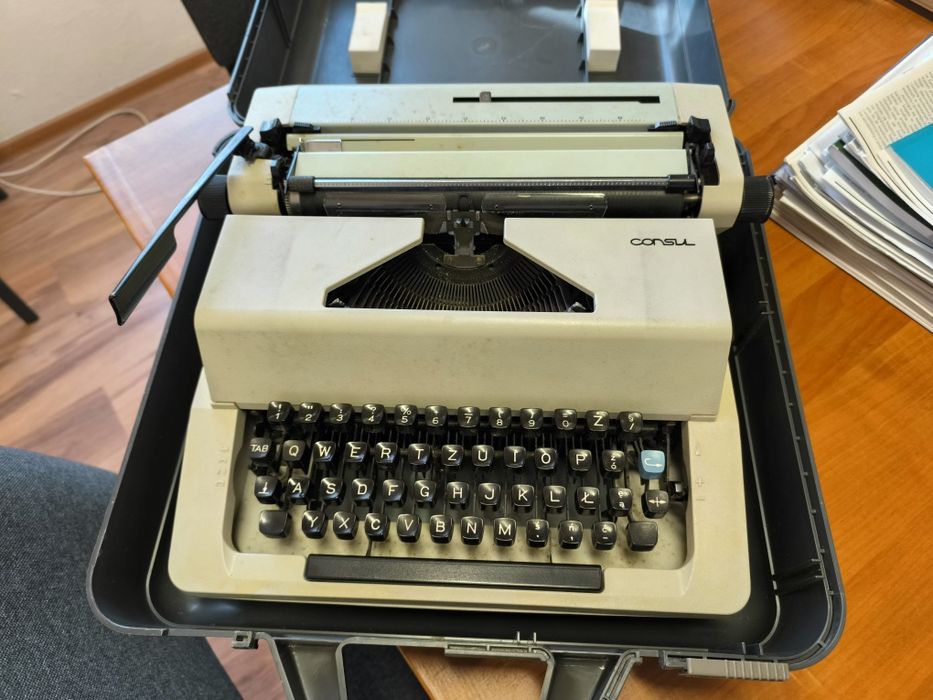 Maszyna do pisania Consul