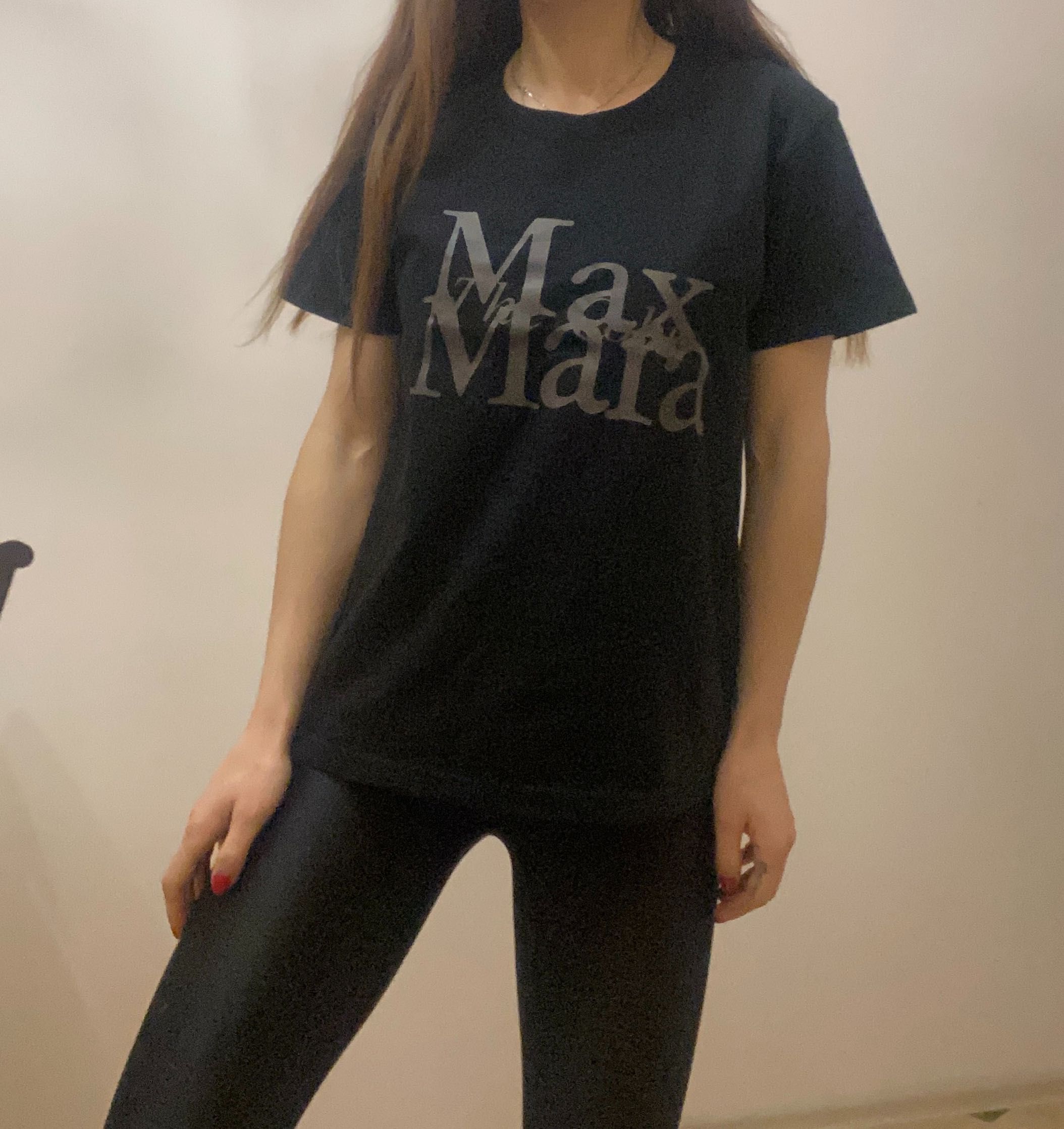 Футболка чорна max mara