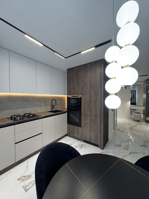 Продаж 1 високий поверх провлок Тарнавського