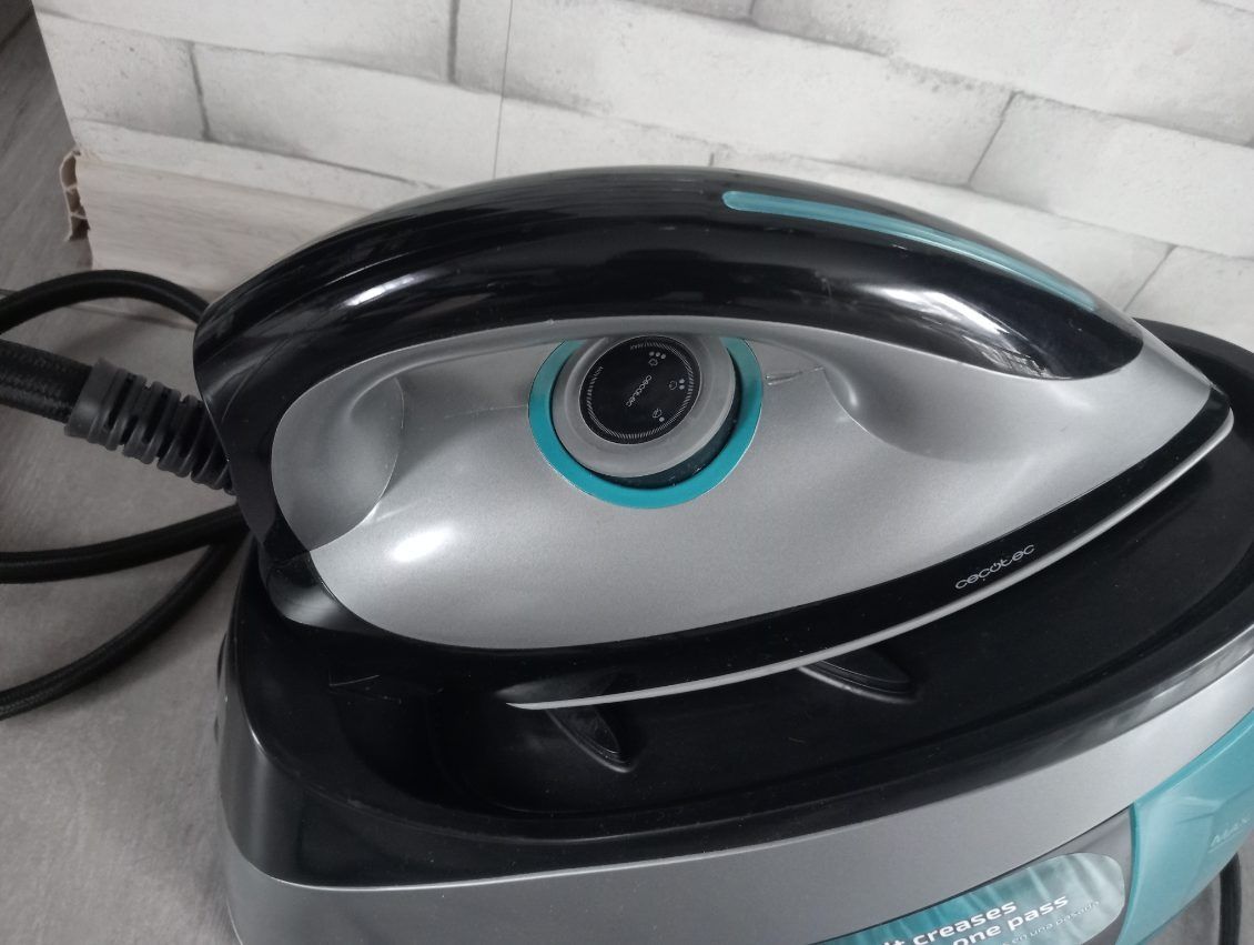 Generator pary Cecotec Fast&Furious 8040 Absolute Turbo Slide