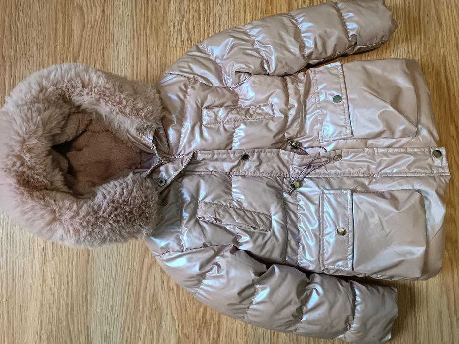 Зимова куртка для дівчинки