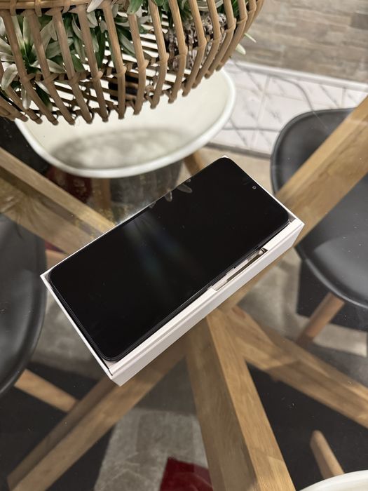 Redmi 13C -128 GB NOVO