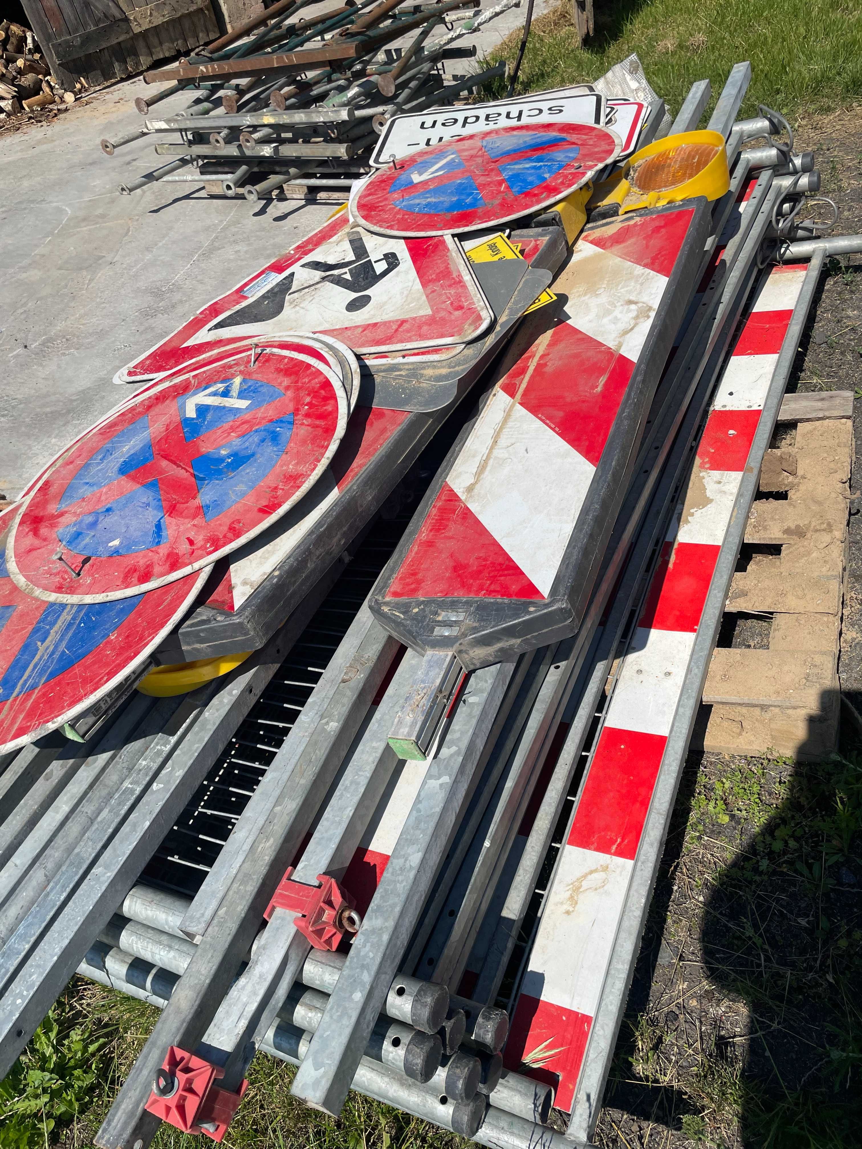Płoty budowlane,stopy i znaki budowlane