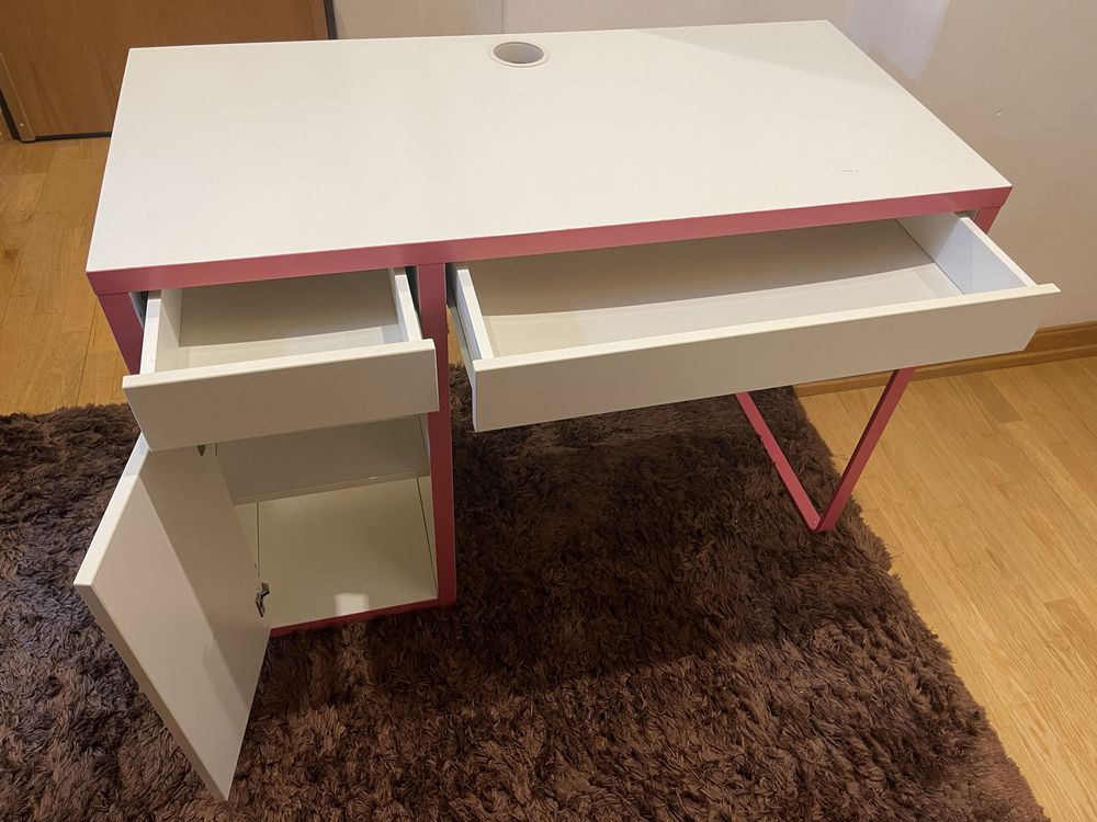 Secretaria Micke 105x50