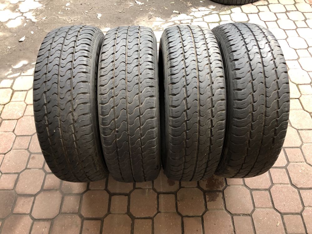 215/65/16C Dunlop 4 szt bus