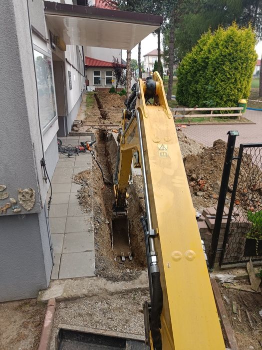 Usługi minikoparka , koparka ,utwardzenie terenu, brukarstwo