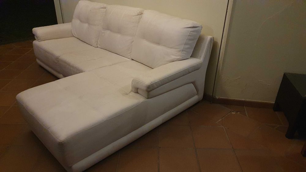 Sofá com poltrona