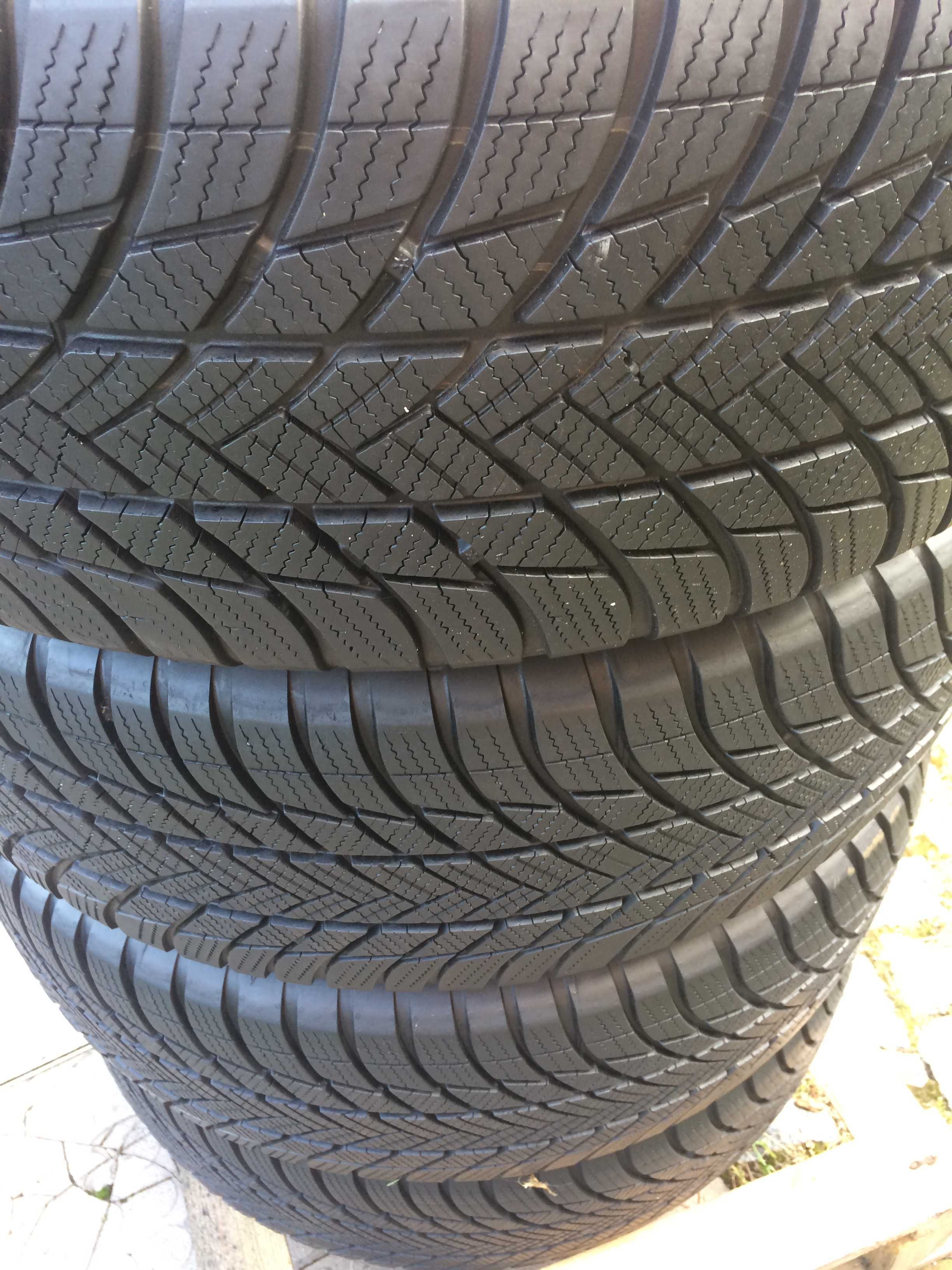 BRIDGESTONE 225/60R17 99H Blizzak LM001 A0