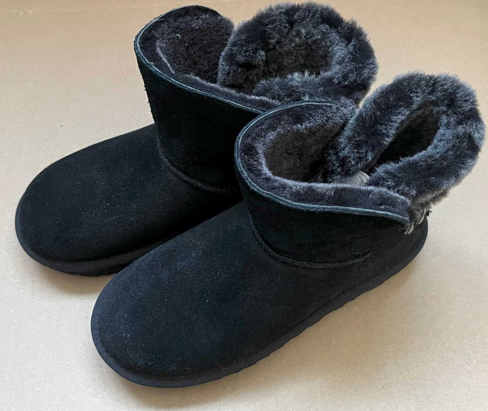 Женские угги UGG Adria