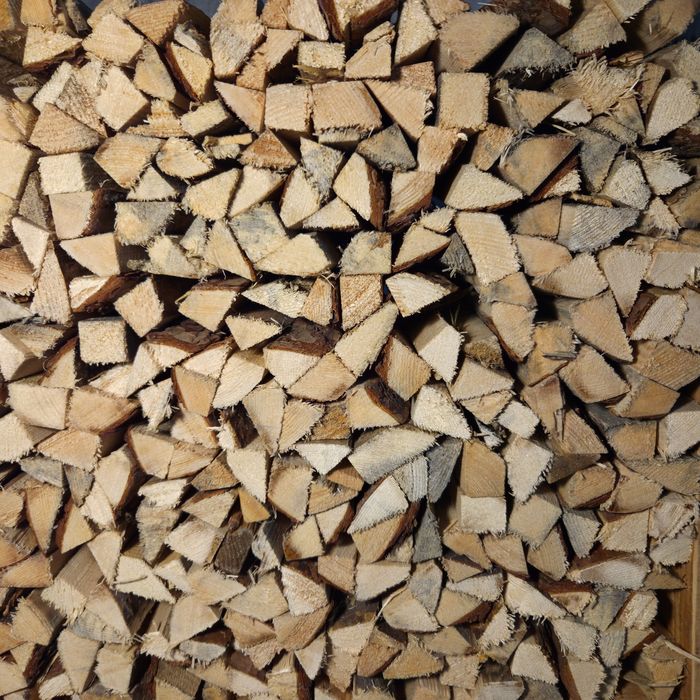 Drewno rozpałkowe 125dm³  na STELAŻU wygodnym i bezpiecznym, kominkowe