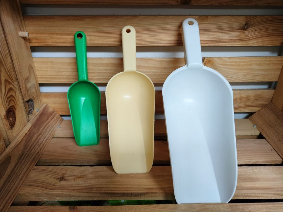 Łopatka, szufelka do nakładania  ziarna i innych 10/33, 8/27, 6/23cm