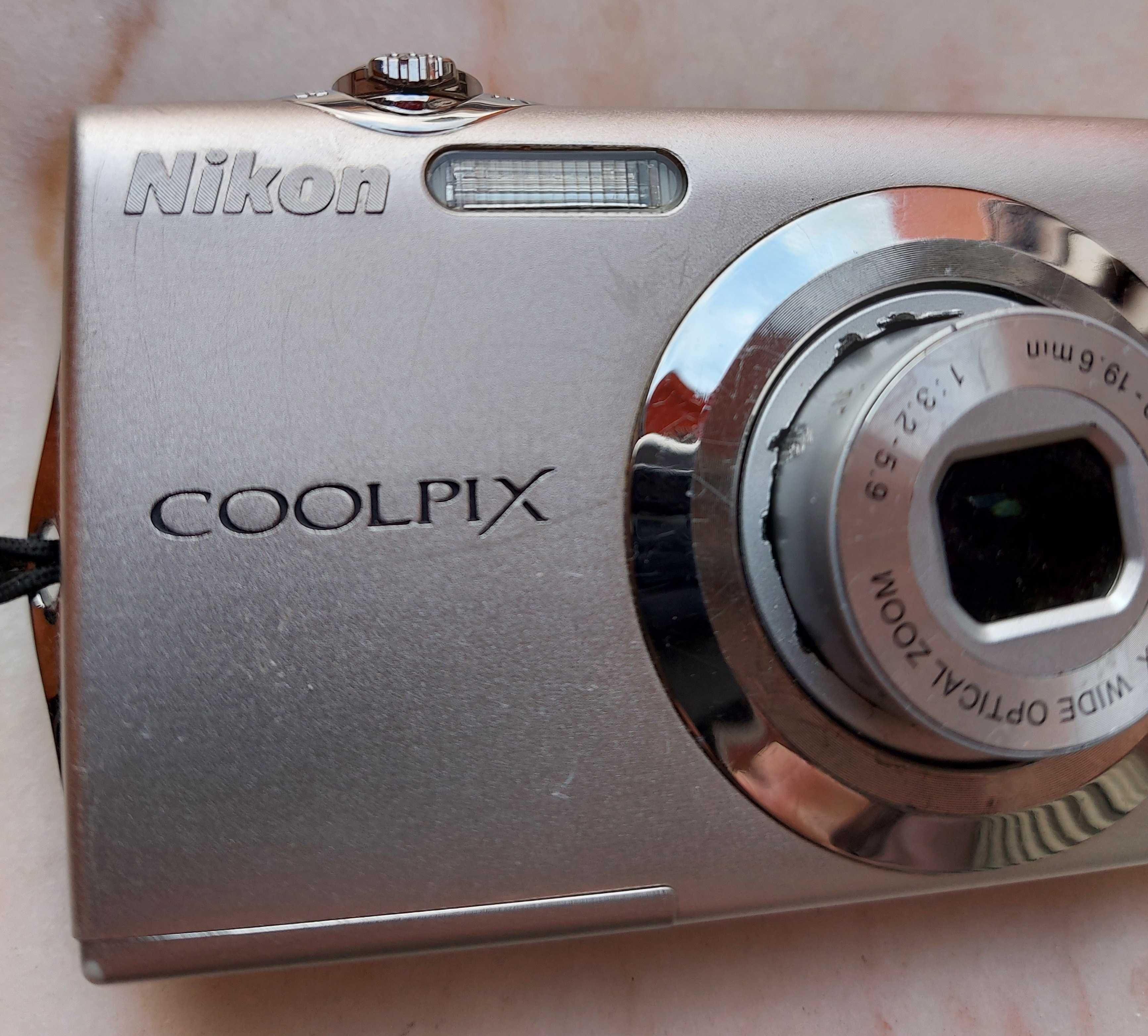 Nikon Coolpix S3000