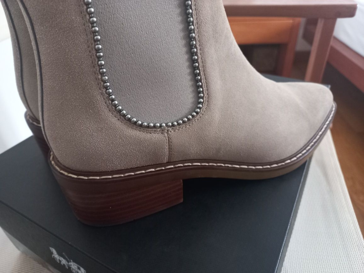 Botins novos COACH