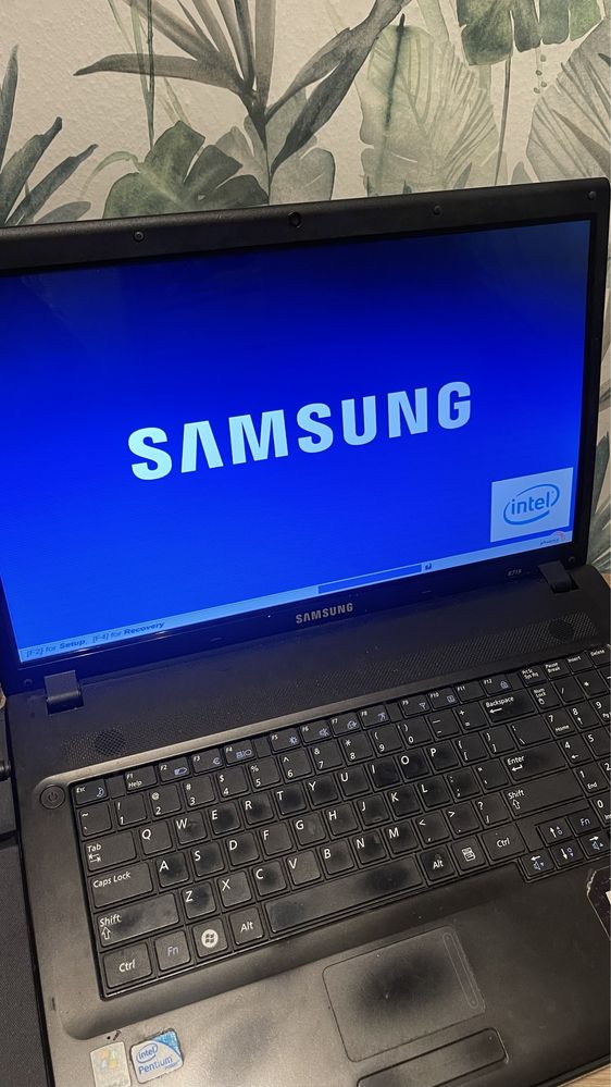 Laptop Samsung 17.3 cala