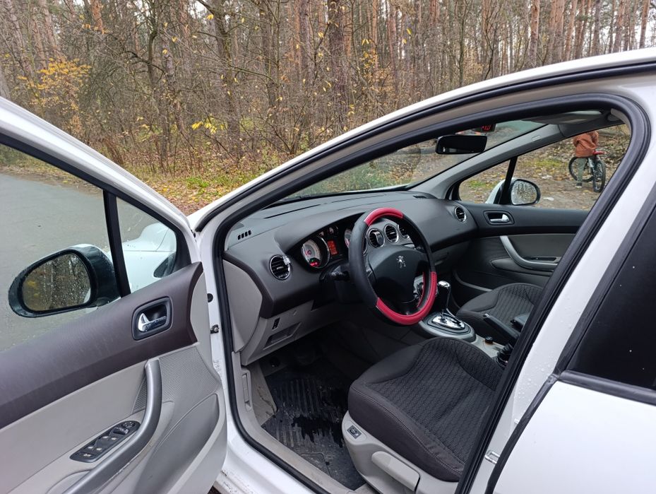 Пежо 308 автомат, клімат,панорама