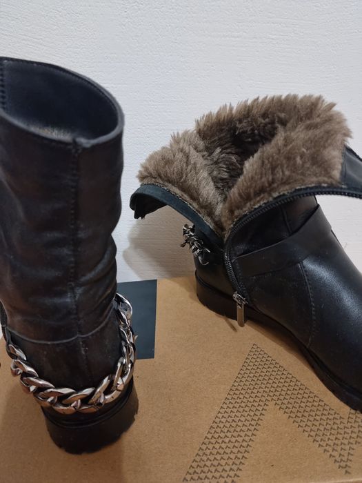 Жіночі утеплені ботінки