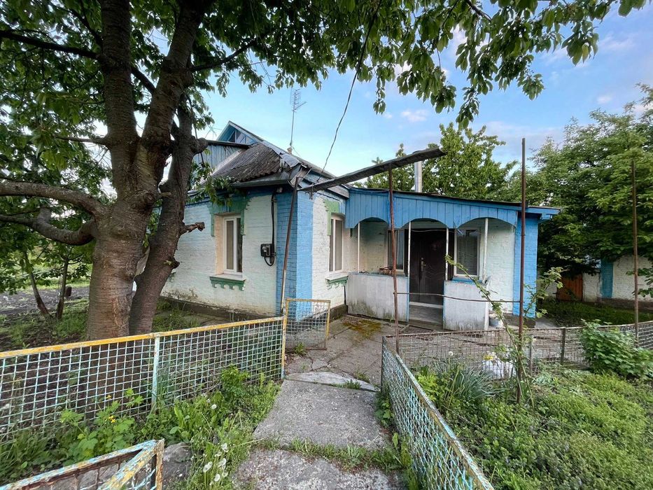 Продаж будинку у Вінницьких хуторах біля озера та соснового лісу