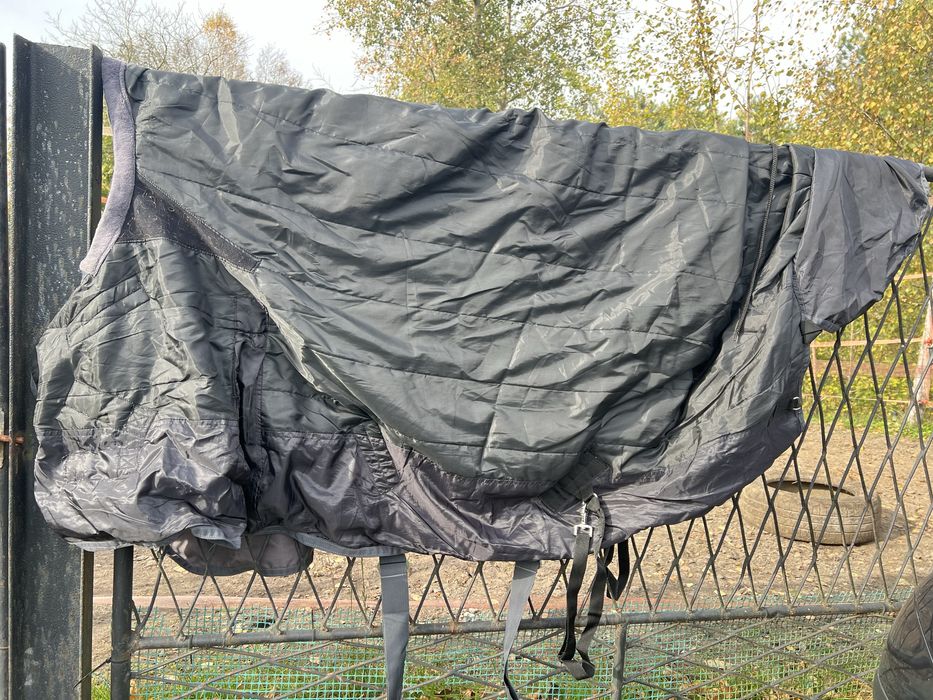 Derka padokowa zimowa 125 cm HKM YUKON 100g