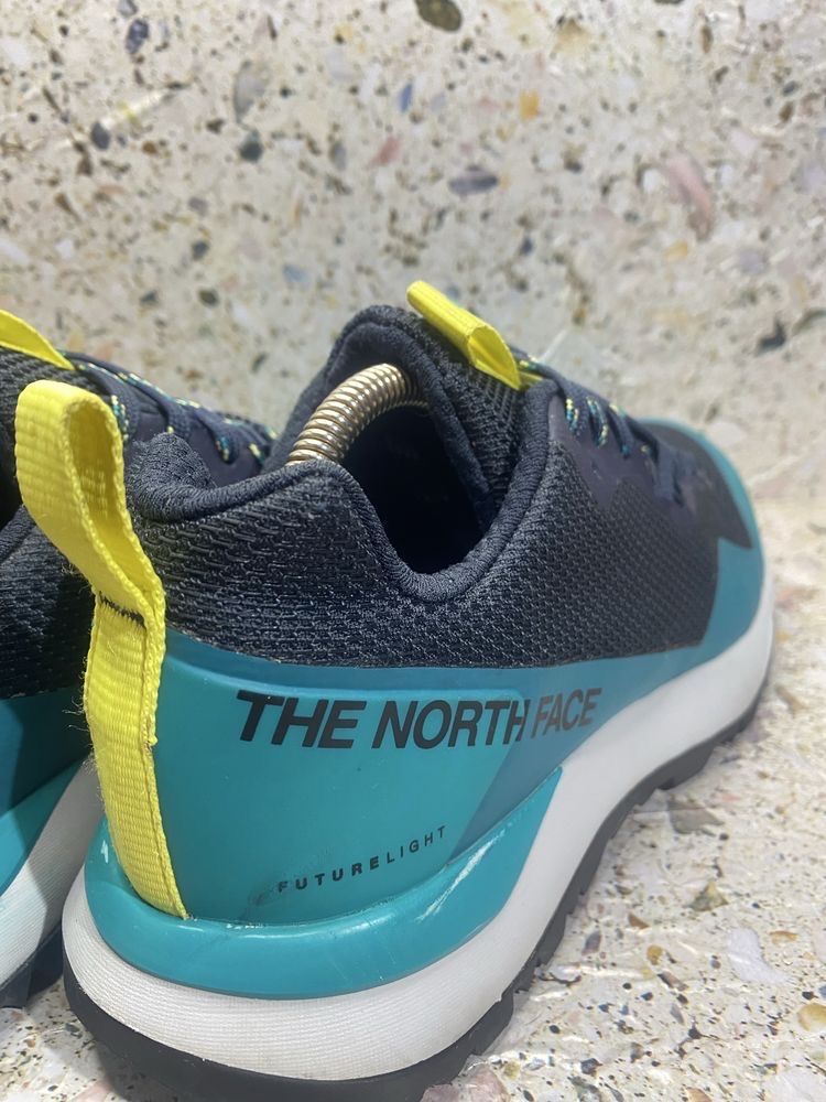 Кроссовки the north face