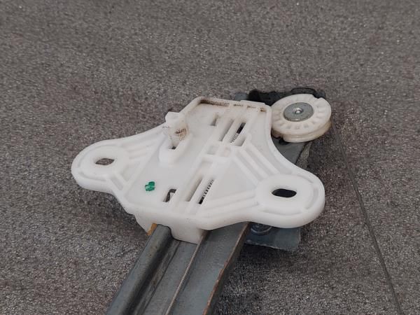 Elevador vidros trás esquerdo RENAULT Clio IV (BH_)