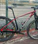 Specialized S-Works
Quadro carbono 
Tamanho M 
Rodas Fulcrum
Pneus Max