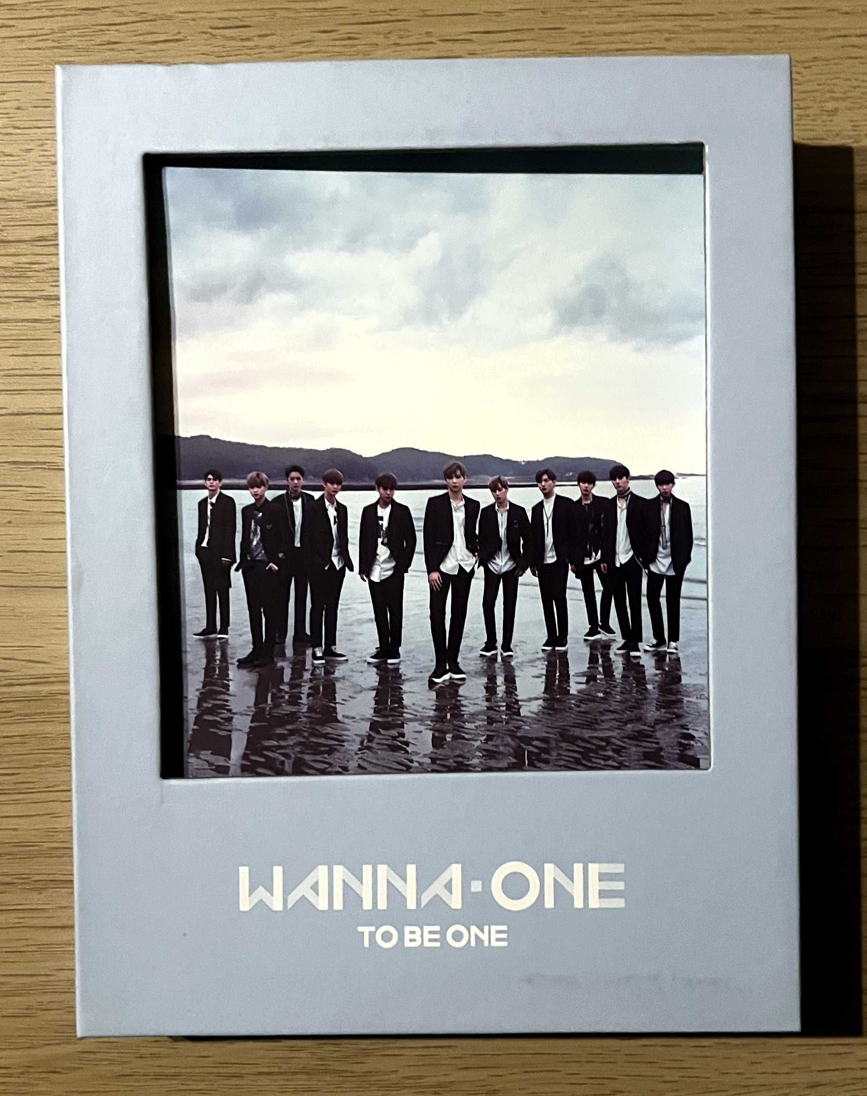 Wanna One – To Be One (Blue ver.) K-Pop CD