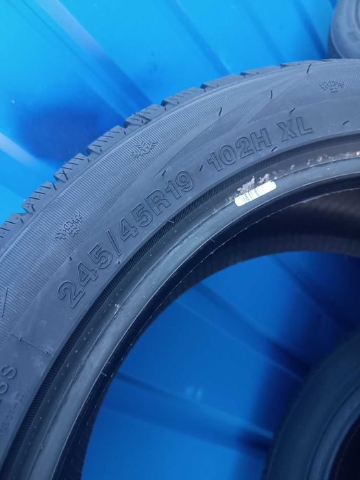 Grenlander 245/45 R19 102H XL IceHawke 2