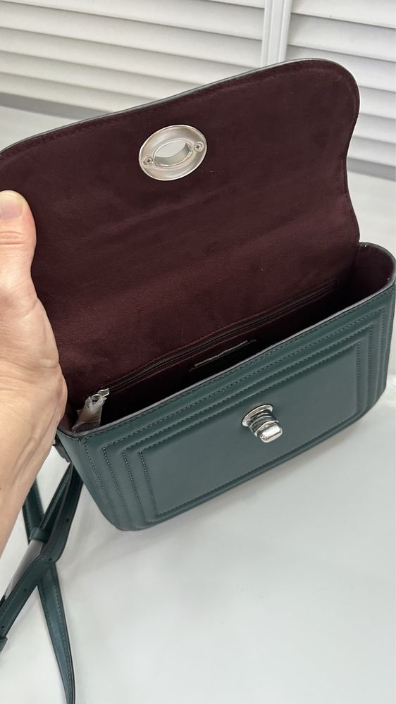 Зелена шкіряна сумка Marlie Top Handle Green Coach