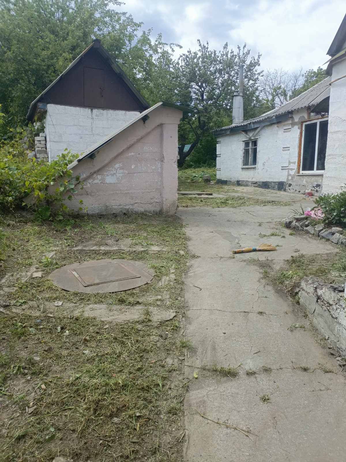 Продам дом диёвке все вопросы по телефону дополнительные фото тоже