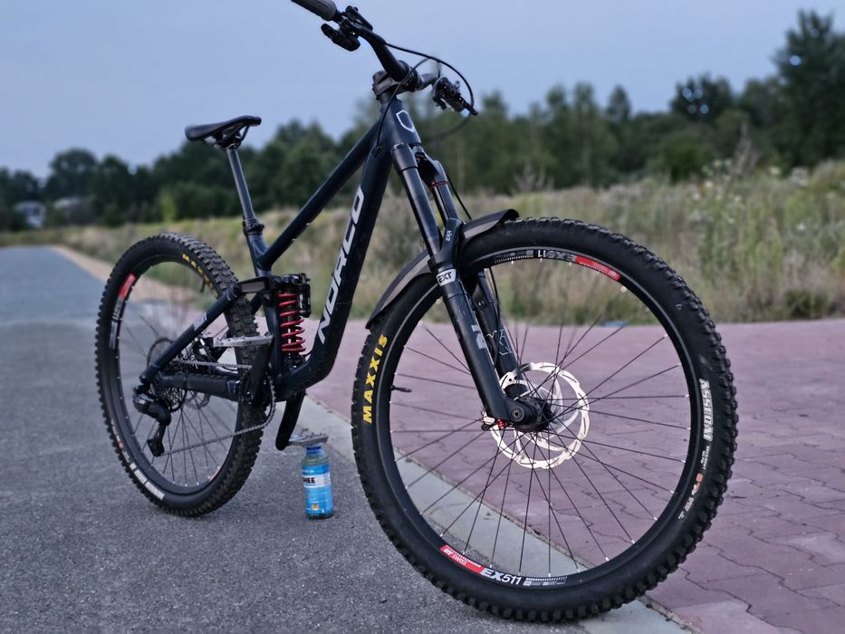 Norco Sight / Ext / rock shox / garbaruk / shimano di2