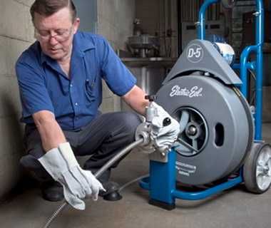 Услуги сантехника в Броварах. Чистка канализации, замена труб