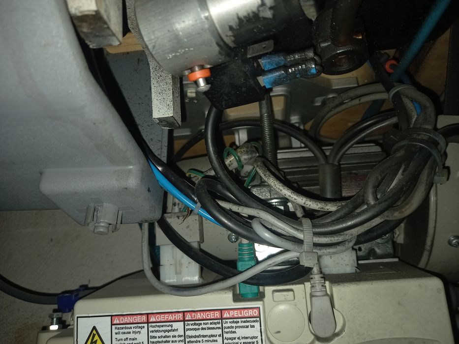 Máquina costura calçado