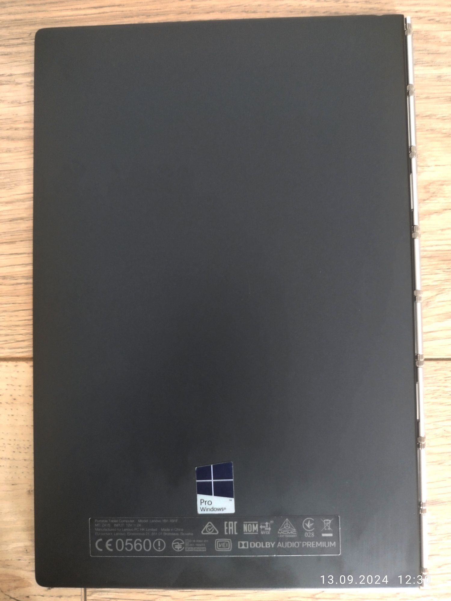 Lenovo Yoga Book YB1-X90F 4/64Gb Win 10