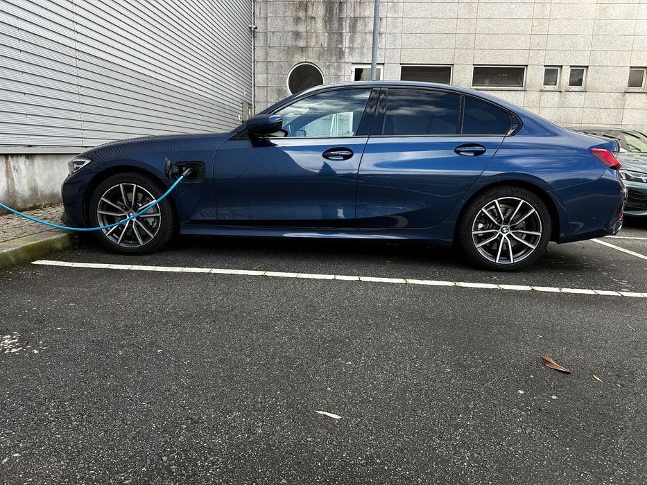 BMW 330 e Touring Line Sport Auto