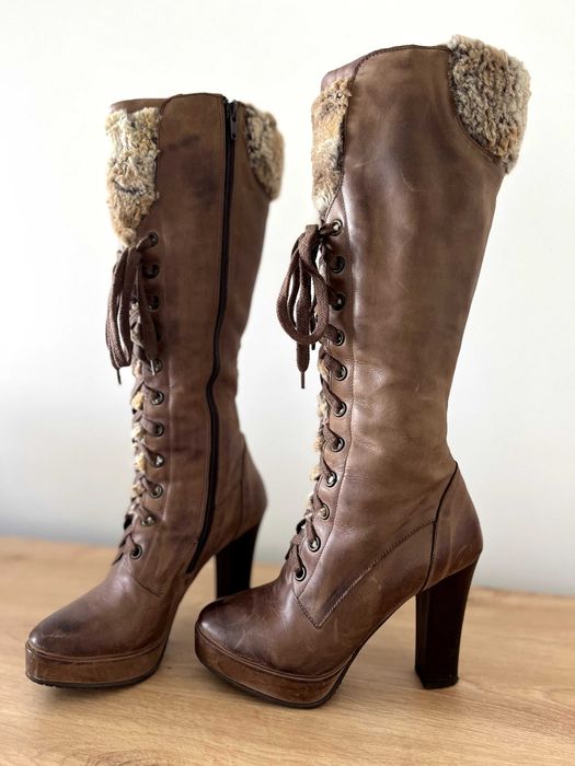 Eleganckie zimowe kozaki z futerkiem