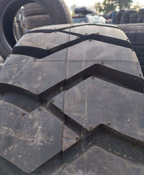 Opony Do Wózka Widłowego 8.15-15[28x9-15]