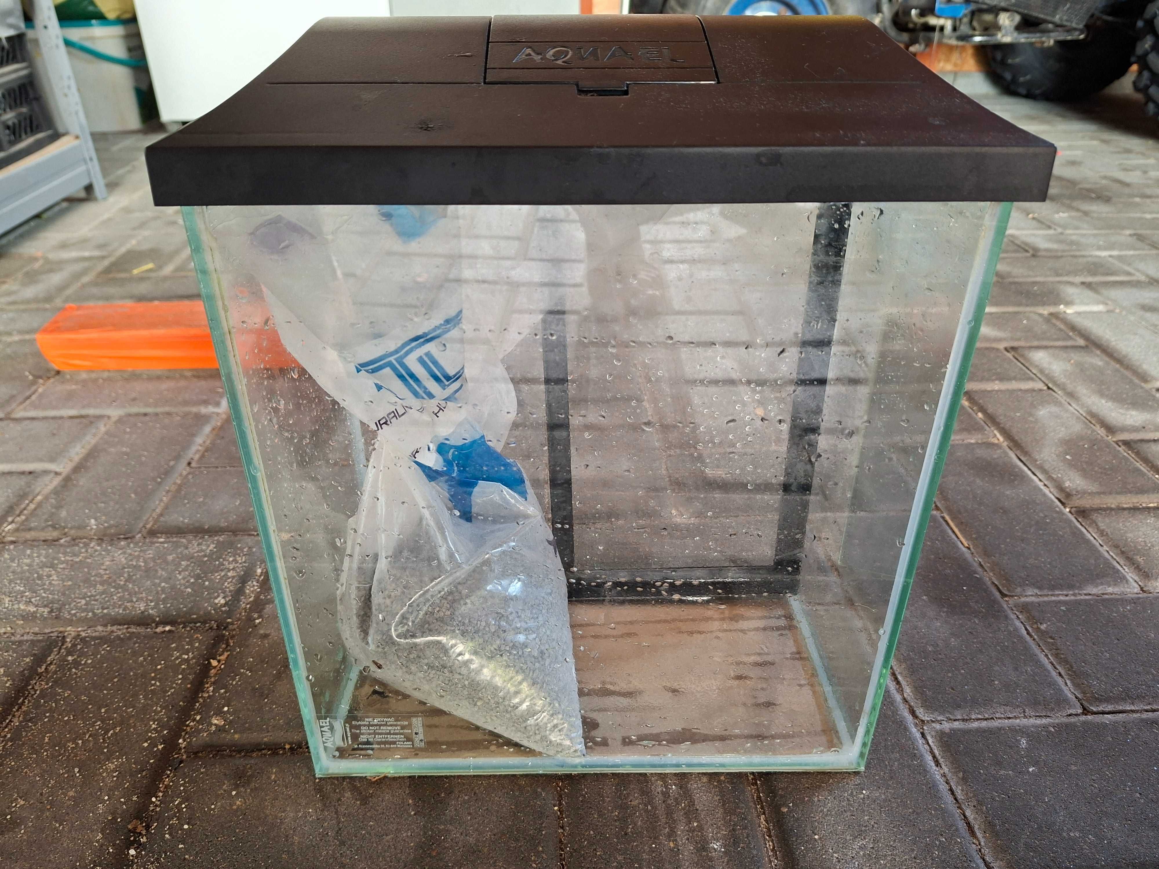Akwarium małe 13l w bdb stanie