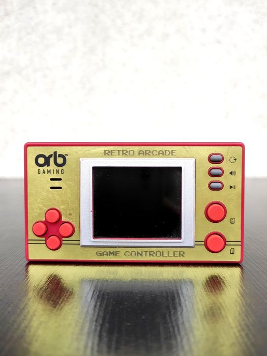 Mini Retro Games Console.