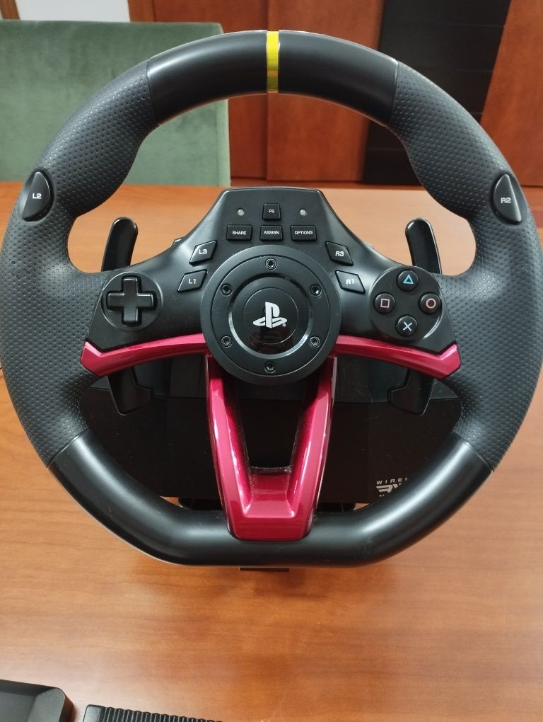 Volante PS4, PC Hori racing wheel apex