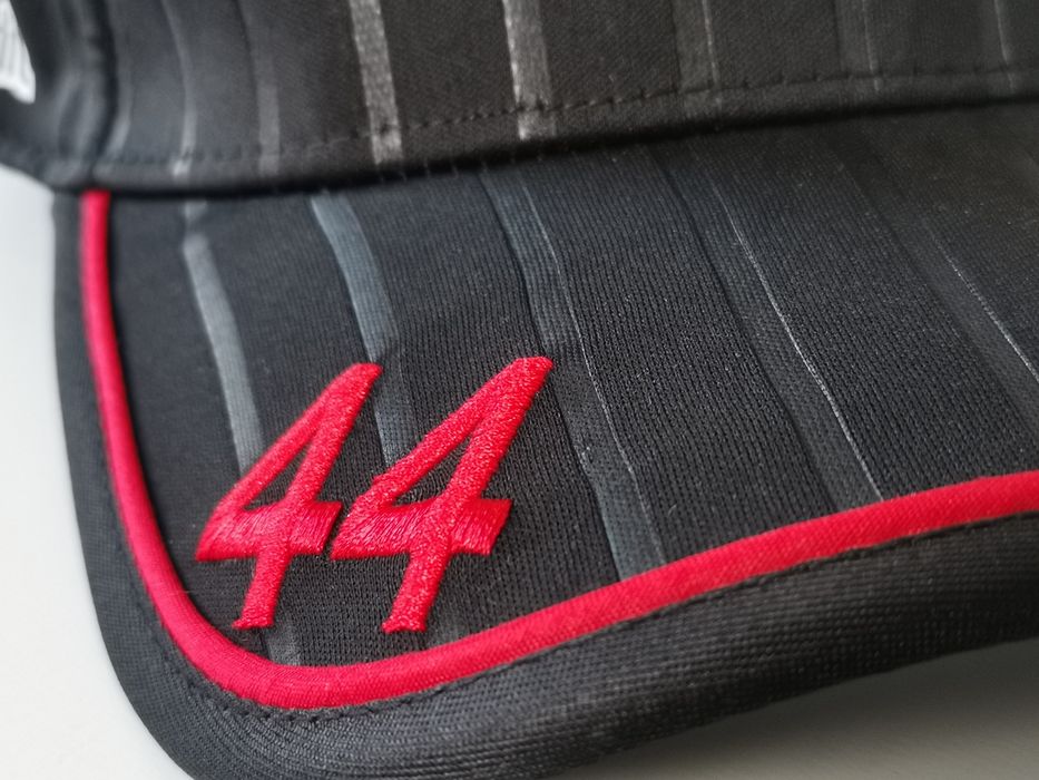 Czapka Scuderia Ferrari F1 Lewis Hamilton