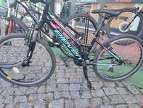 Bicicleta menina