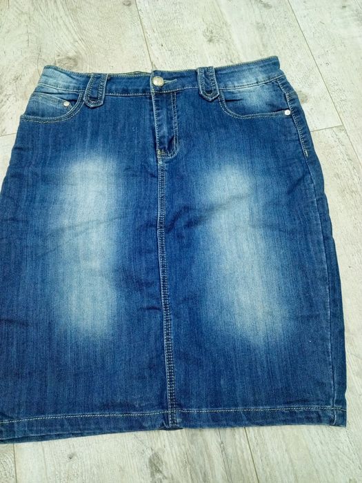 Spódniczka jeansowa z bawełny rozmiar 30