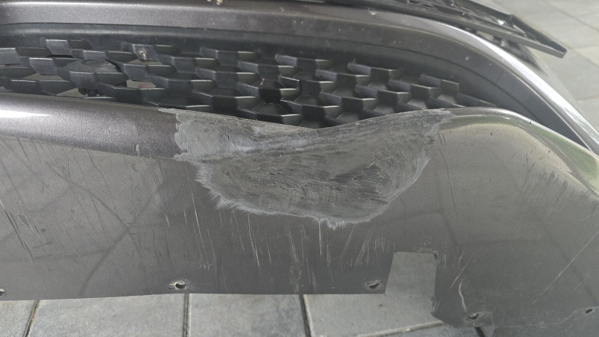 Spawanie plastiku, zderzaków , części samochodowych i motocyklowych.