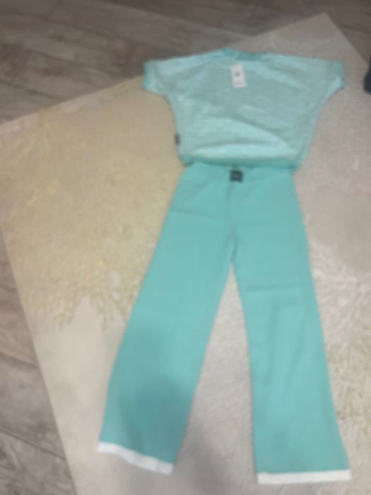 Komplet bluza i spodnie  Minouu Nowe