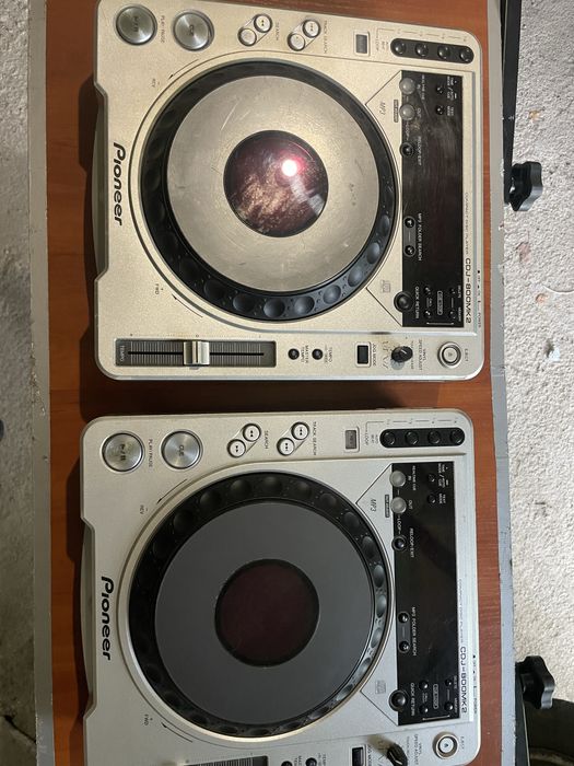 Продам Pioneer CDJ 800