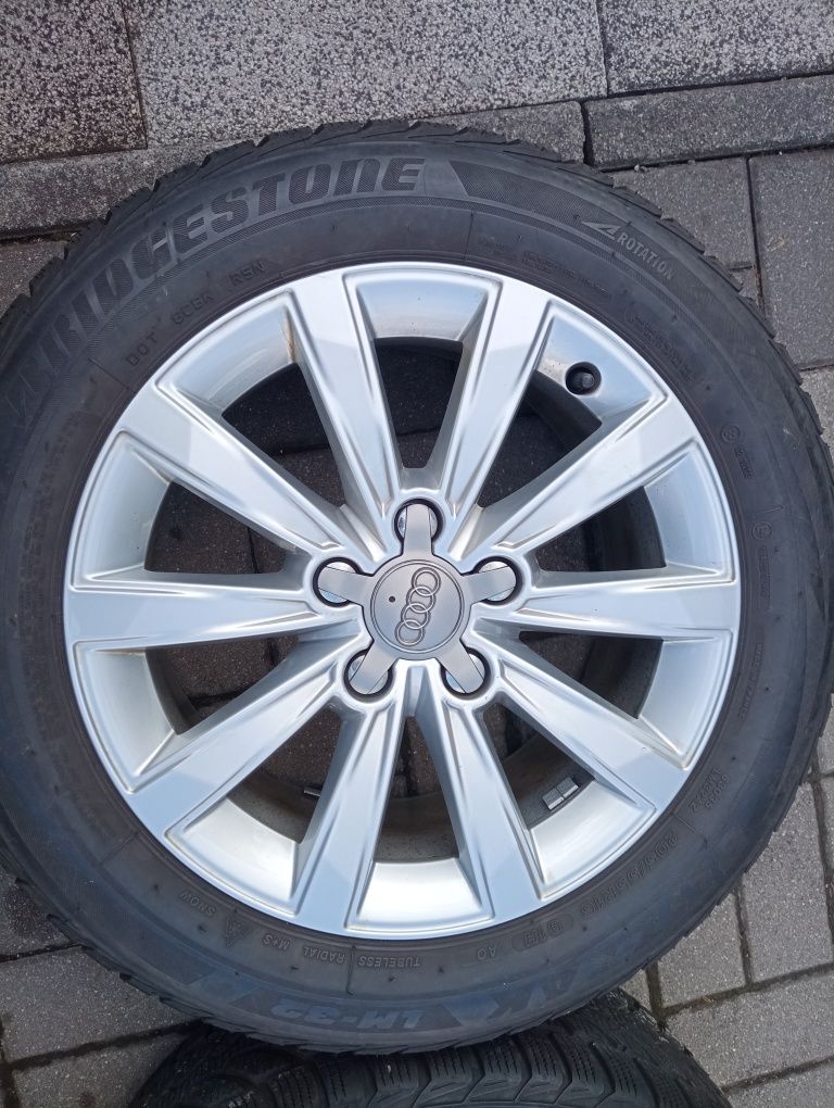 Audi A 3 felgi z oponami 205/55/16 oryginał Zima